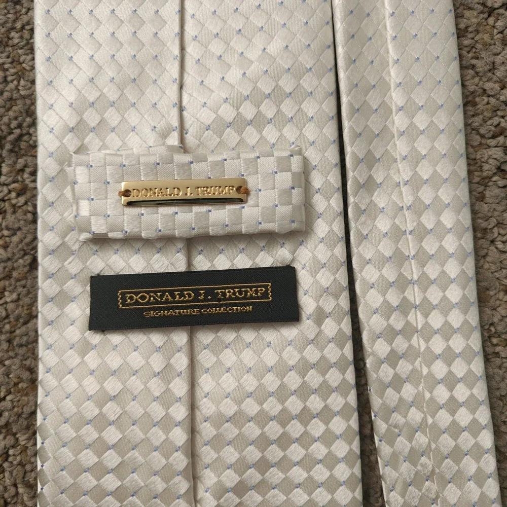 Donald J. Trump  Lot of 3 Ties Men 3‎ Silk Signature Collection President